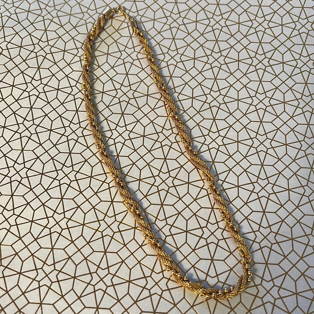 Vintage Avon twisted necklace
